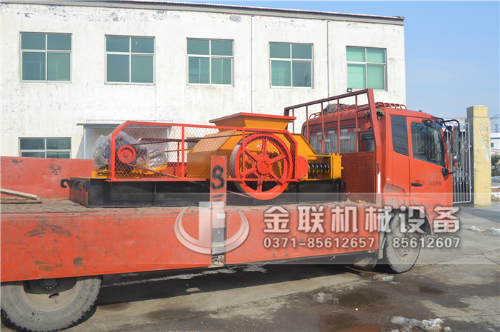 玻璃破碎用雙齒輥破碎機好嗎，購買一臺需要多少錢？