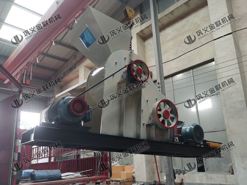 大型煤炭粉碎機(jī)的產(chǎn)量是多少，是怎么來粉碎煤炭的？