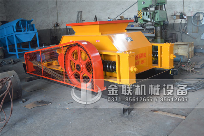 焦炭粉碎機(jī)如何選型，它有哪些優(yōu)勢(shì)特點(diǎn)？