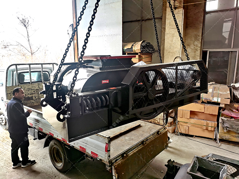 直徑400-600mm的對(duì)輥制砂機(jī)多少錢(qián)一臺(tái)，哪家性價(jià)比高？