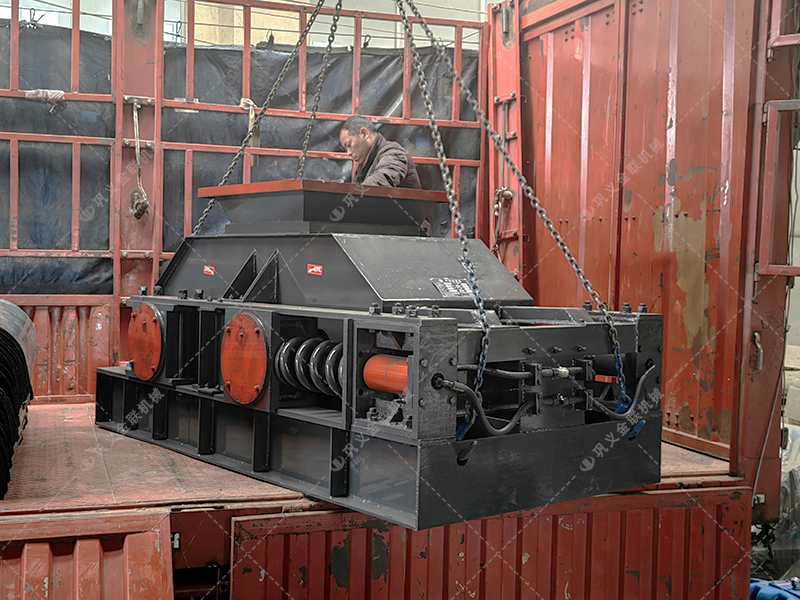 800x600型單臺對輥破碎機(jī)發(fā)貨 發(fā)往廣西 