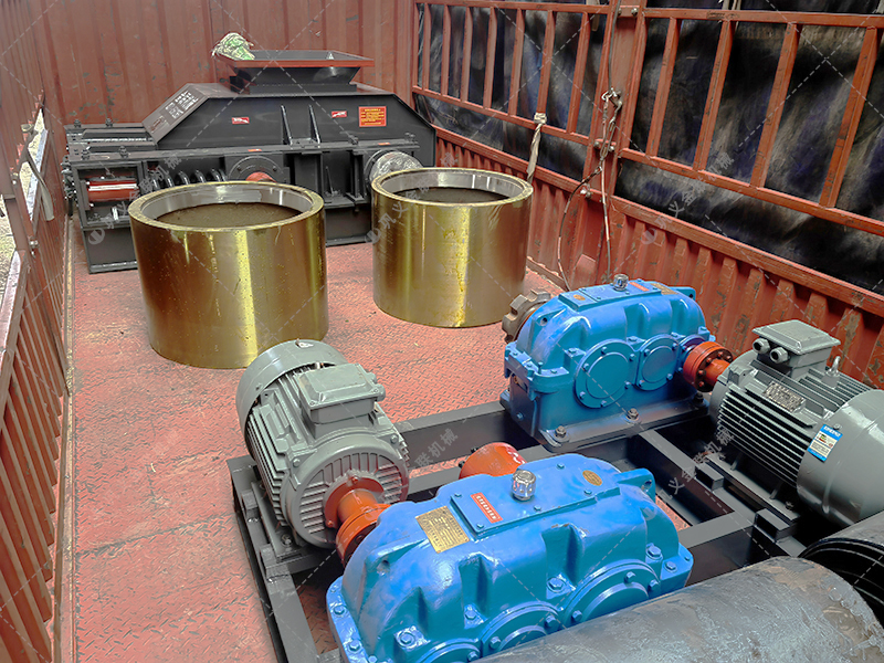 800x600型單臺對輥破碎機(jī)發(fā)貨 發(fā)往廣西 