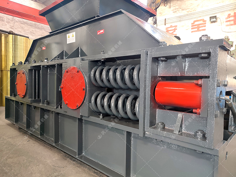 2PG1208大型對輥破碎機設備發(fā)往內蒙古 