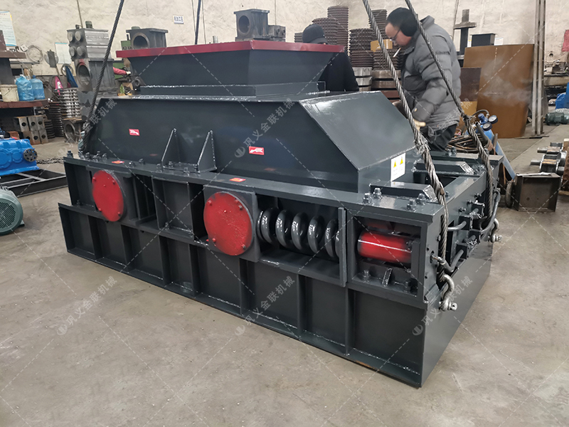 直聯(lián)式2PG0806對輥破碎制砂機發(fā)貨圖片 直聯(lián)式2PG0806對輥破碎制砂機發(fā)貨圖片