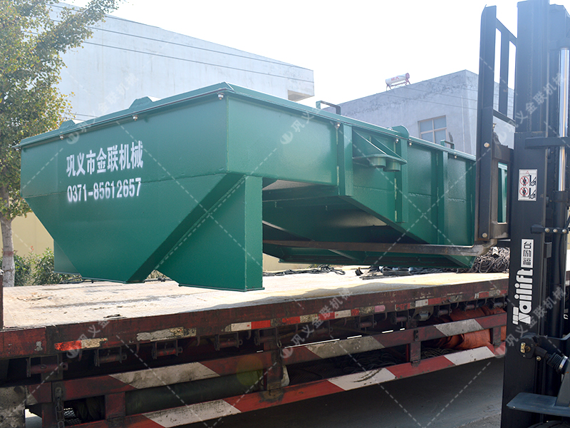 對(duì)輥機(jī),直線篩發(fā)貨圖片_發(fā)往廣東肇慶_處理干粉沙漿 對(duì)輥機(jī),直線篩發(fā)貨圖片_發(fā)往廣東肇慶_處理干粉沙漿