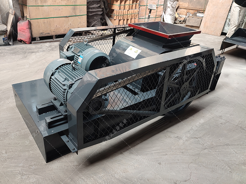 2PGC400X400雙齒輥破碎機(jī)發(fā)貨圖片_發(fā)往廣西百色_破碎錳礦 2PGC400X400雙齒輥破碎機(jī)發(fā)貨圖片_發(fā)往廣西百色_破碎錳礦