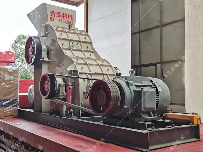 SCF800X800中型雙級(jí)粉碎機(jī)發(fā)貨圖片_發(fā)往云南楚雄_磚廠粉碎頁(yè)巖和土 SCF800X800中型雙級(jí)粉碎機(jī)發(fā)貨圖片_發(fā)往云南楚雄_磚廠粉碎頁(yè)巖和土