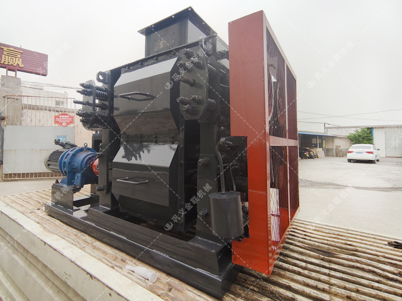 4PG0404小型四輥破碎機(jī)發(fā)貨圖片_發(fā)往江蘇常州_破碎高嶺土 4PG0404小型四輥破碎機(jī)發(fā)貨圖片_發(fā)往江蘇常州_破碎高嶺土