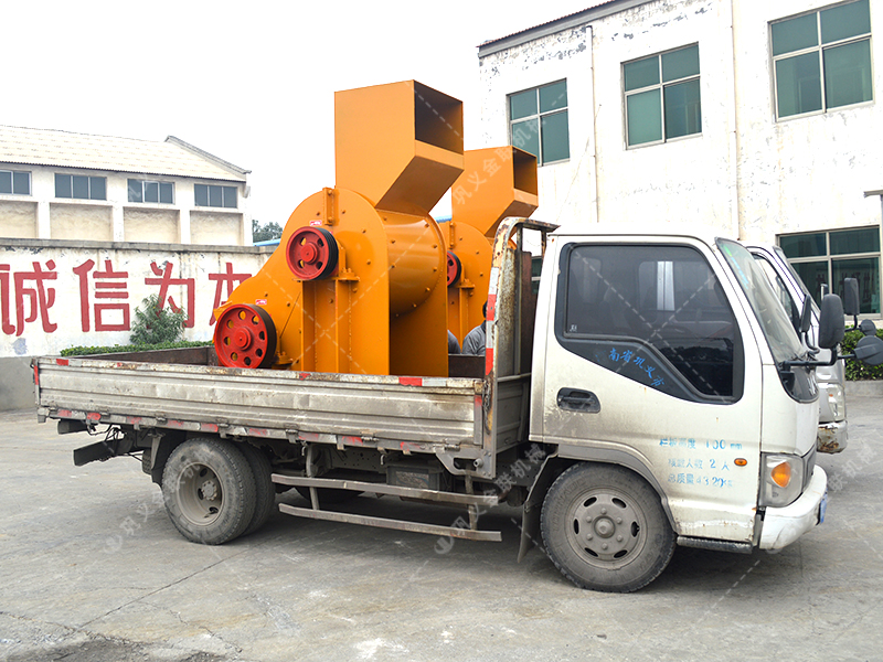 兩臺800X800雙級粉碎機(jī)發(fā)貨圖片_發(fā)往廣西南寧_破碎鐵礦石 兩臺800X800雙級粉碎機(jī)發(fā)貨圖片_發(fā)往廣西南寧_破碎鐵礦石