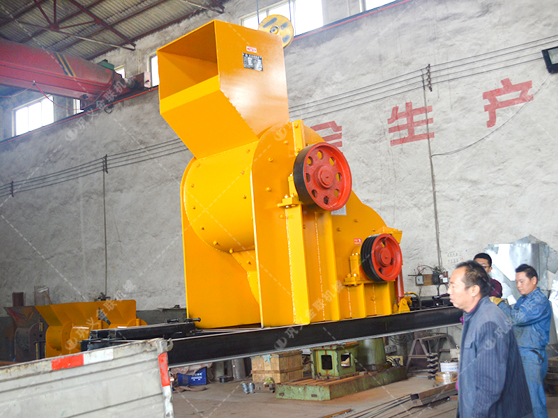 兩臺800X800雙級粉碎機(jī)發(fā)貨圖片_發(fā)往廣西南寧_破碎鐵礦石 兩臺800X800雙級粉碎機(jī)發(fā)貨圖片_發(fā)往廣西南寧_破碎鐵礦石