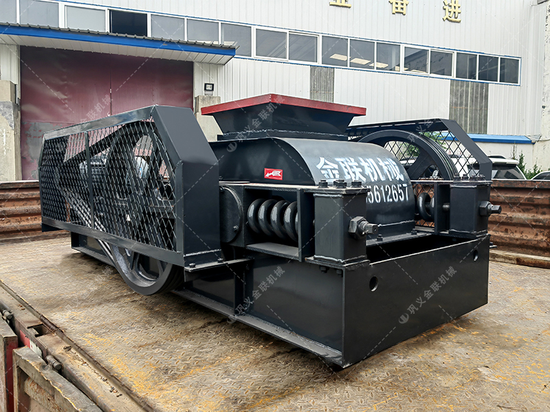 2pg400X250小型對輥破碎機(jī)發(fā)貨圖片_發(fā)往江蘇連云港_破水渣 2pg400X250小型對輥破碎機(jī)發(fā)貨圖片_發(fā)往江蘇連云港_破水渣