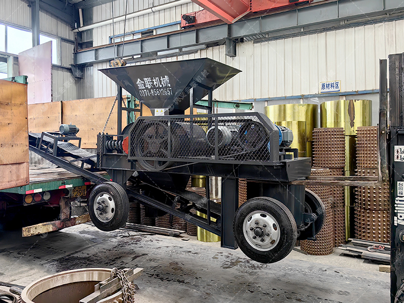 610X400對輥破碎機(jī)發(fā)貨圖片_發(fā)往甘肅蘭州_破碎金礦石 610X400對輥破碎機(jī)發(fā)貨圖片_發(fā)往甘肅蘭州_破碎金礦石