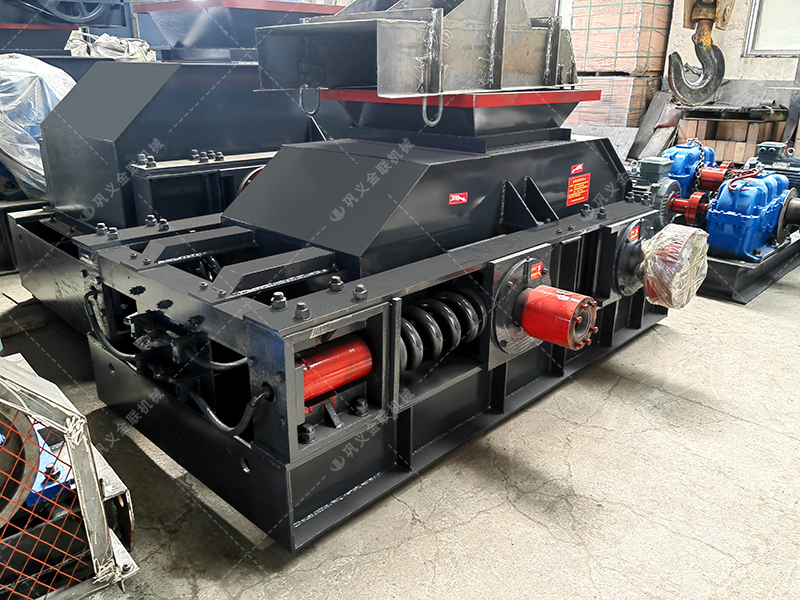 2PG800X600對輥破碎機發(fā)貨圖片_發(fā)往廣西三江_鵝卵石制砂 2PG800X600對輥破碎機發(fā)貨圖片_發(fā)往廣西三江_鵝卵石制砂