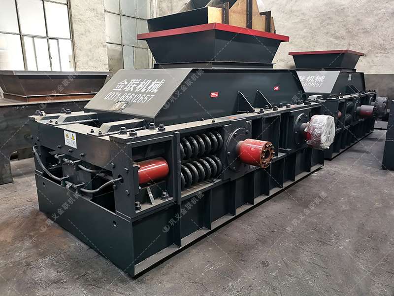 2PG1000X700連軸式對輥破碎機(jī)發(fā)貨圖片_發(fā)往廣東湛江_玄武巖制砂 2PG1000X700連軸式對輥破碎機(jī)發(fā)貨圖片_發(fā)往廣東湛江_玄武巖制砂