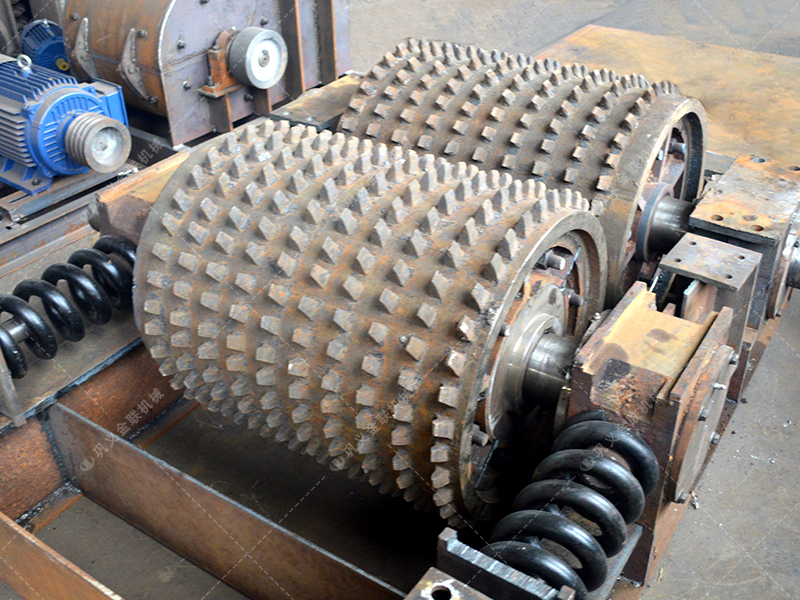 什么是齒輥式破碎機(jī)？如何提高生產(chǎn)效率？