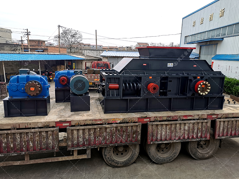 對(duì)輥制砂機(jī)從破碎到成品砂的生產(chǎn)過程是什么樣的？