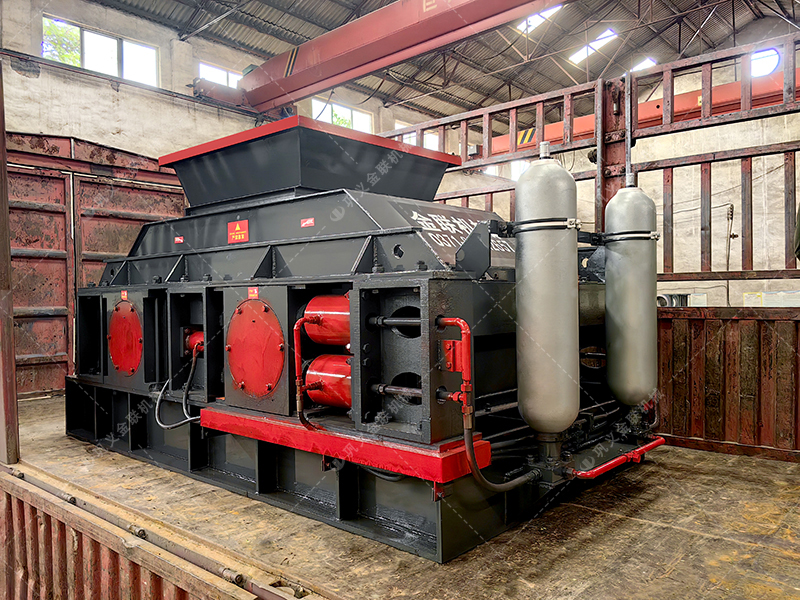 大型液壓對(duì)輥制砂機(jī)規(guī)格型號(hào)及技術(shù)參數(shù)簡(jiǎn)介