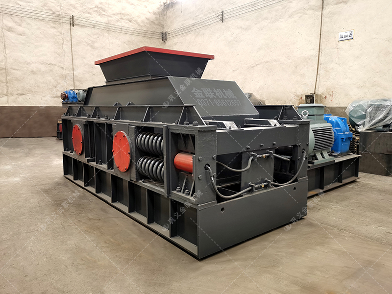 傳統(tǒng)破碎生產(chǎn)線為何要加裝對輥破碎機作為終破設備？